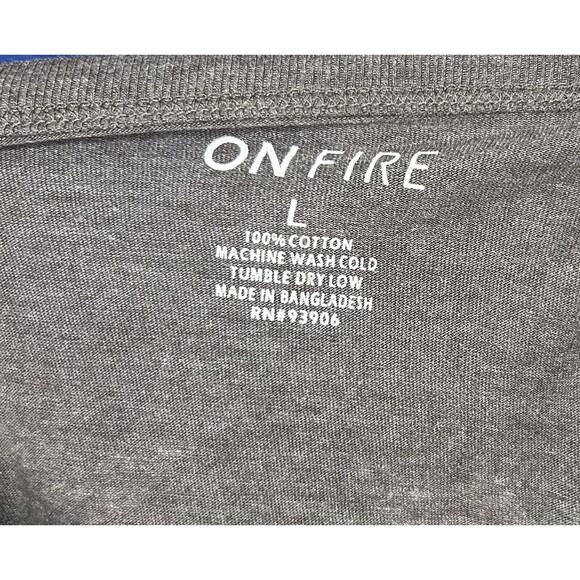 Love ON FIRE Graphic T Shirt NWT Womens Size Large - Picture 3 of 4